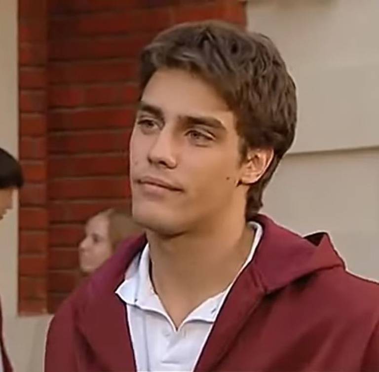 Así se veía Juan Manuel Guilera, actor de Romina poderosa, cuando hizo Patito Feo