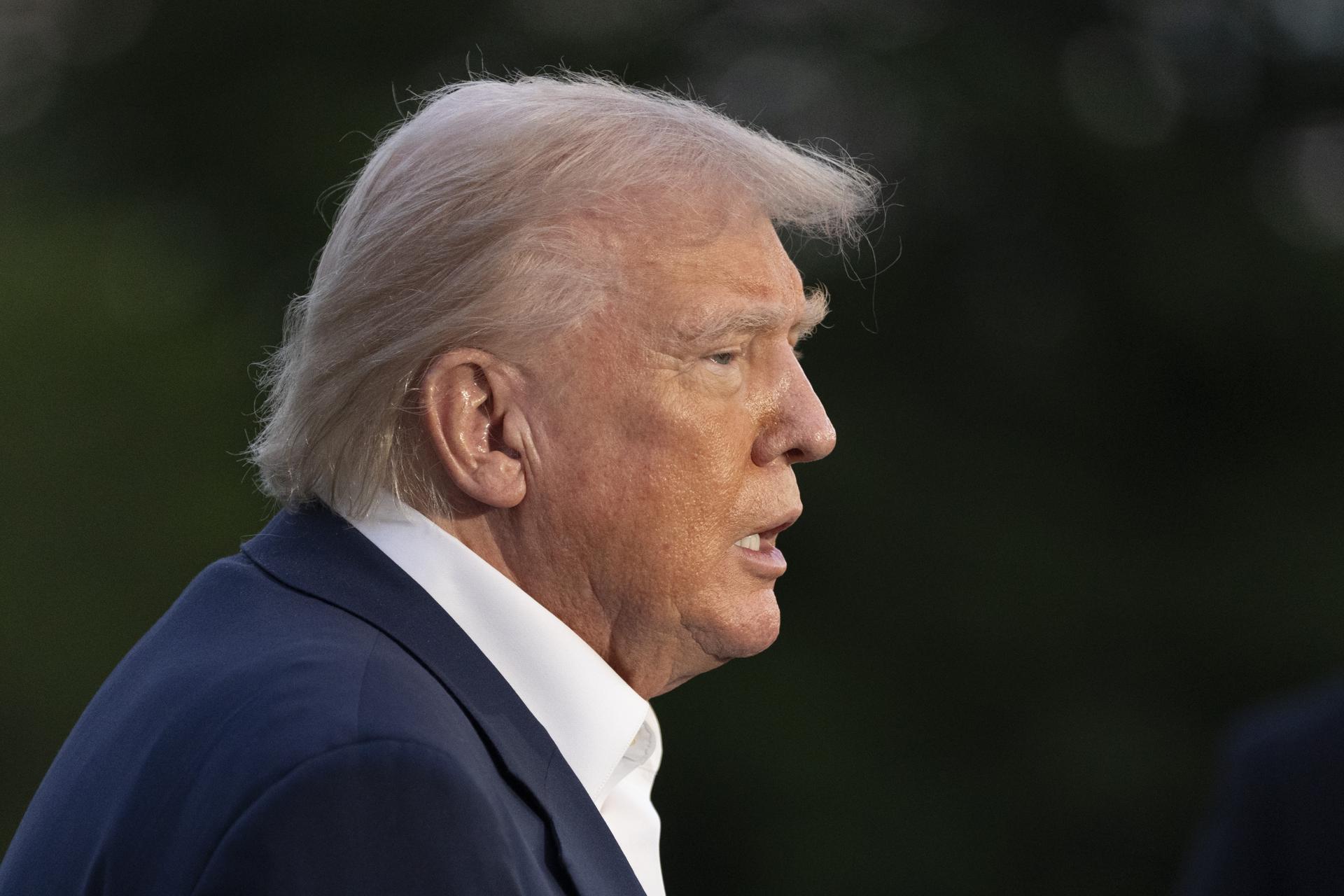 Trump ofrece 1.000 dólares para que los migrantes se “autodeporten” de EE. UU.