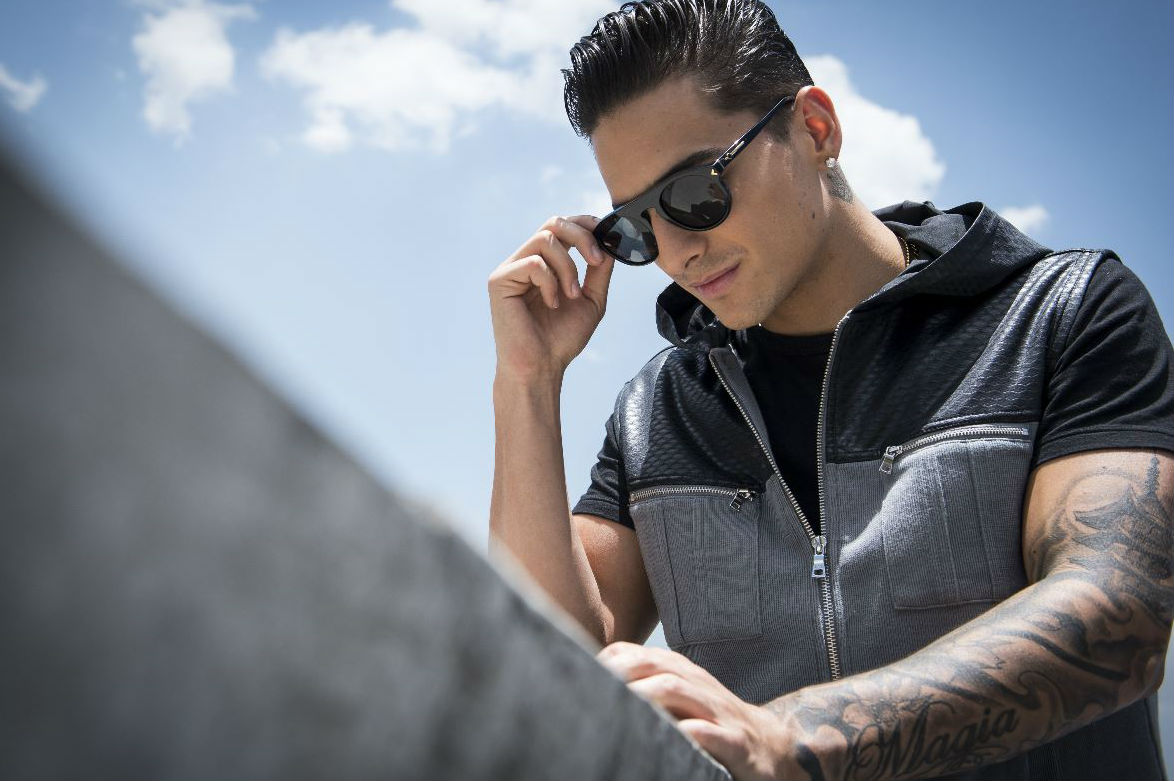 Maluma abandona entrevista porque le preguntaron por “4 babys”