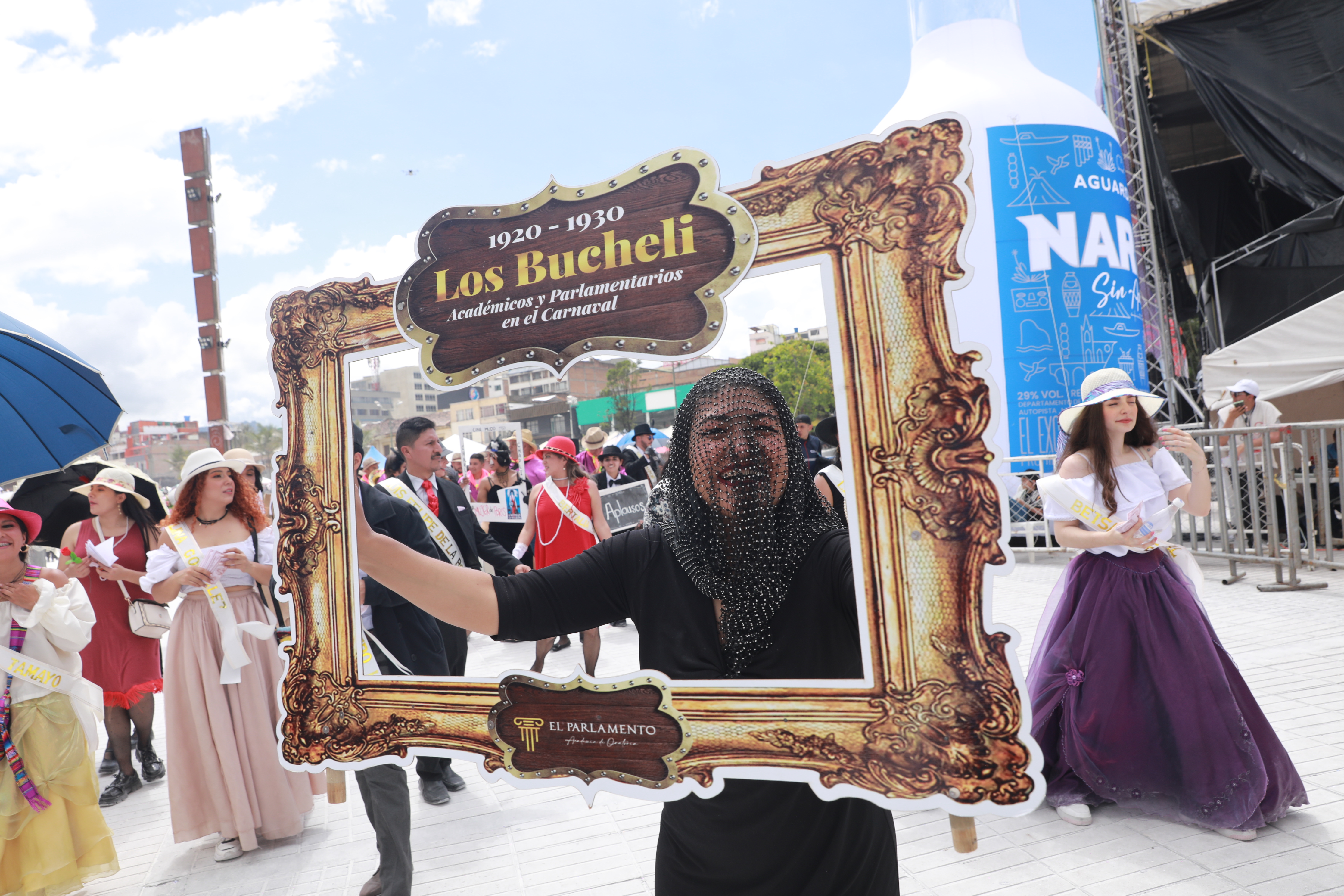 Carnaval de Negros y Blancos de Pasto 2024 desfile Familia Castañeda
