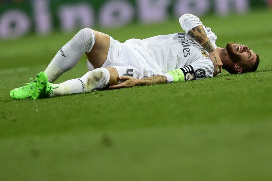Sergio Ramos sufrió una luxación en el hombro izquierdo