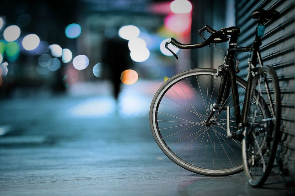 Ciudad china inaugura un carril elevado para bicicletas