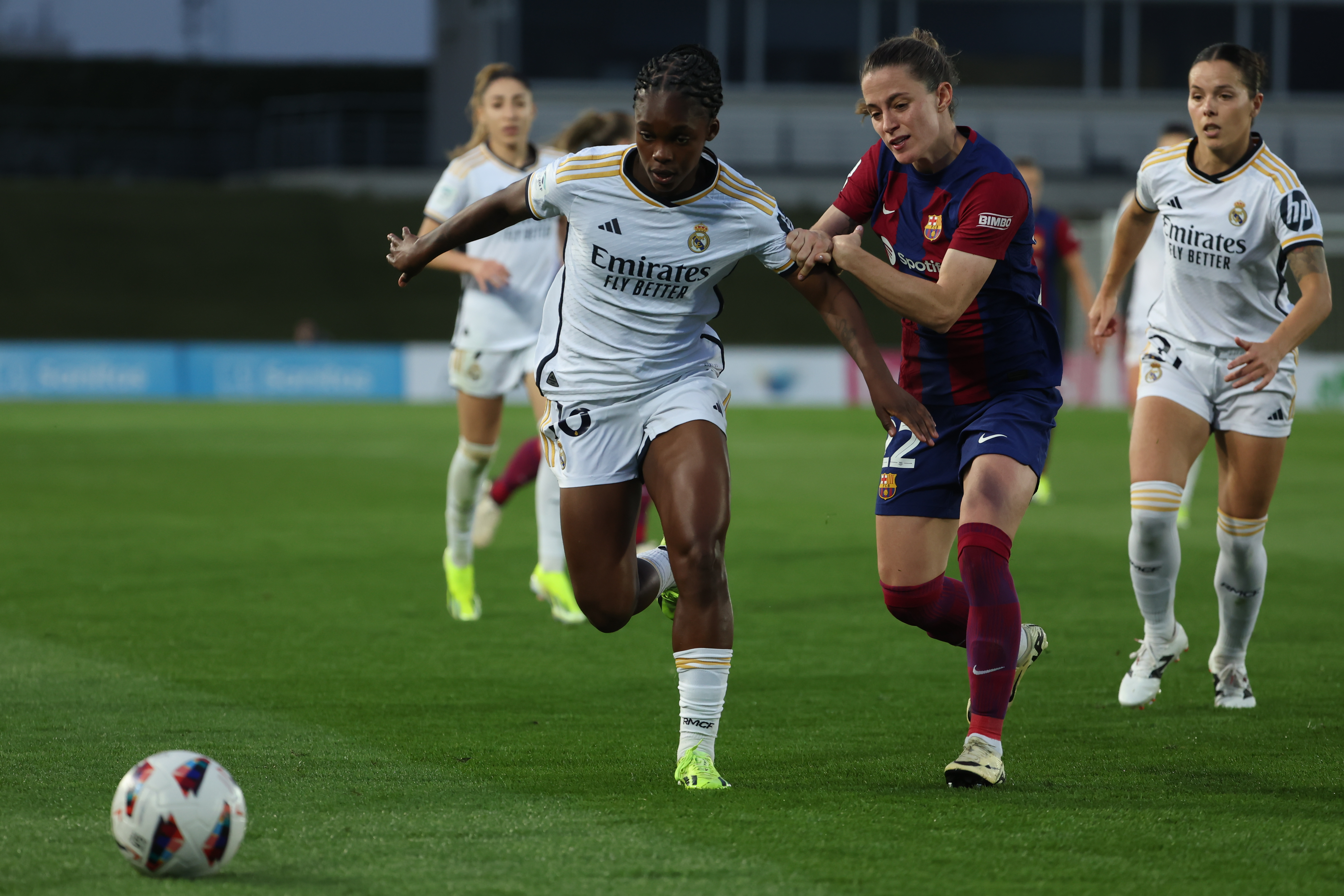 Barcelona le propinó dura goleada a Real Madrid con Linda Caicedo en la cancha: video