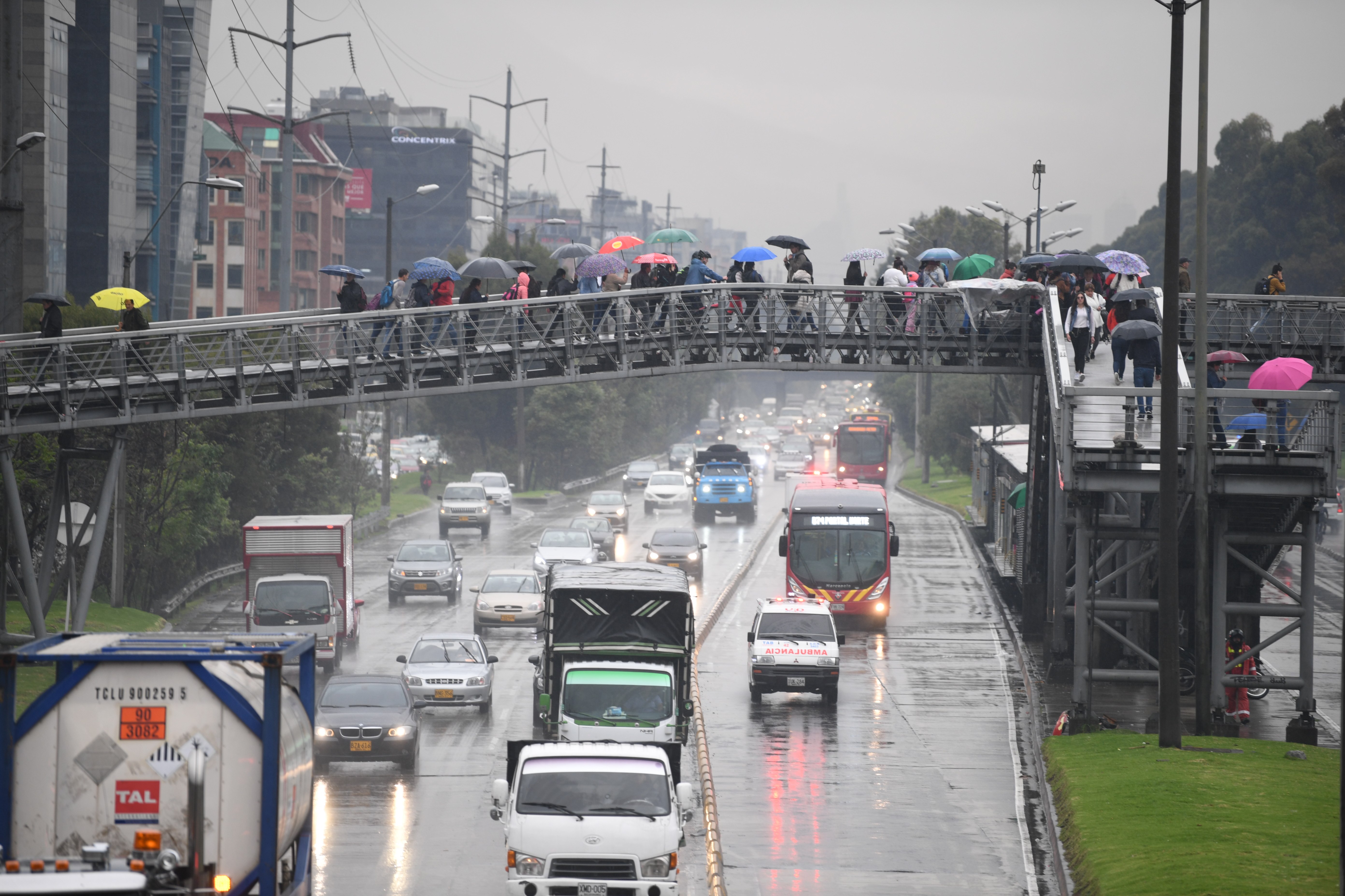 Lloviznas e inundaciones en la ciudad de Bogotá