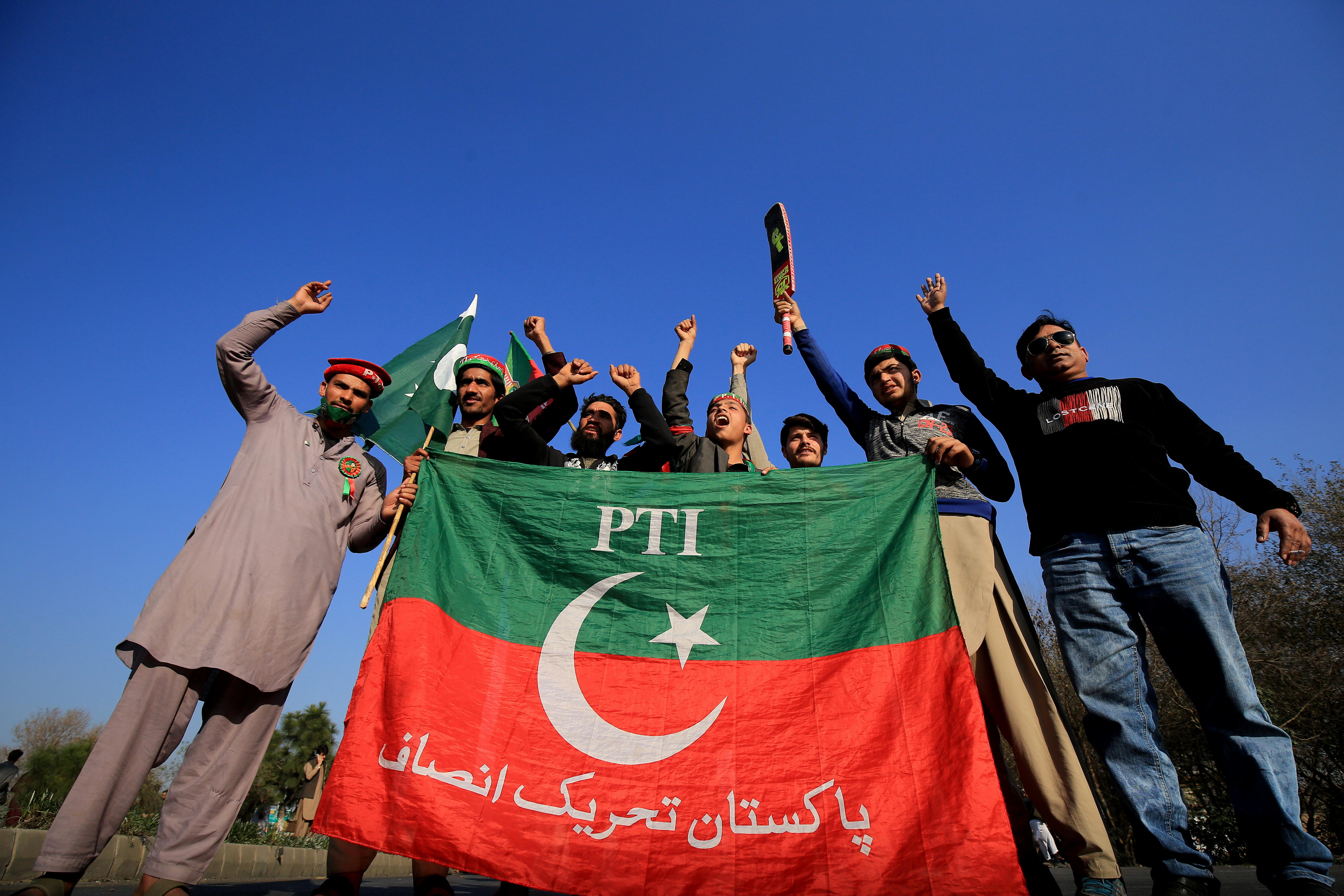 Alianza entre partidos para gobernar en Pakistán sin el ala más votada
