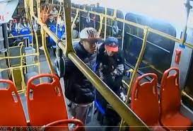 Menores que efectuaron robo en SITP fueron entregados a las autoridades por sus padres