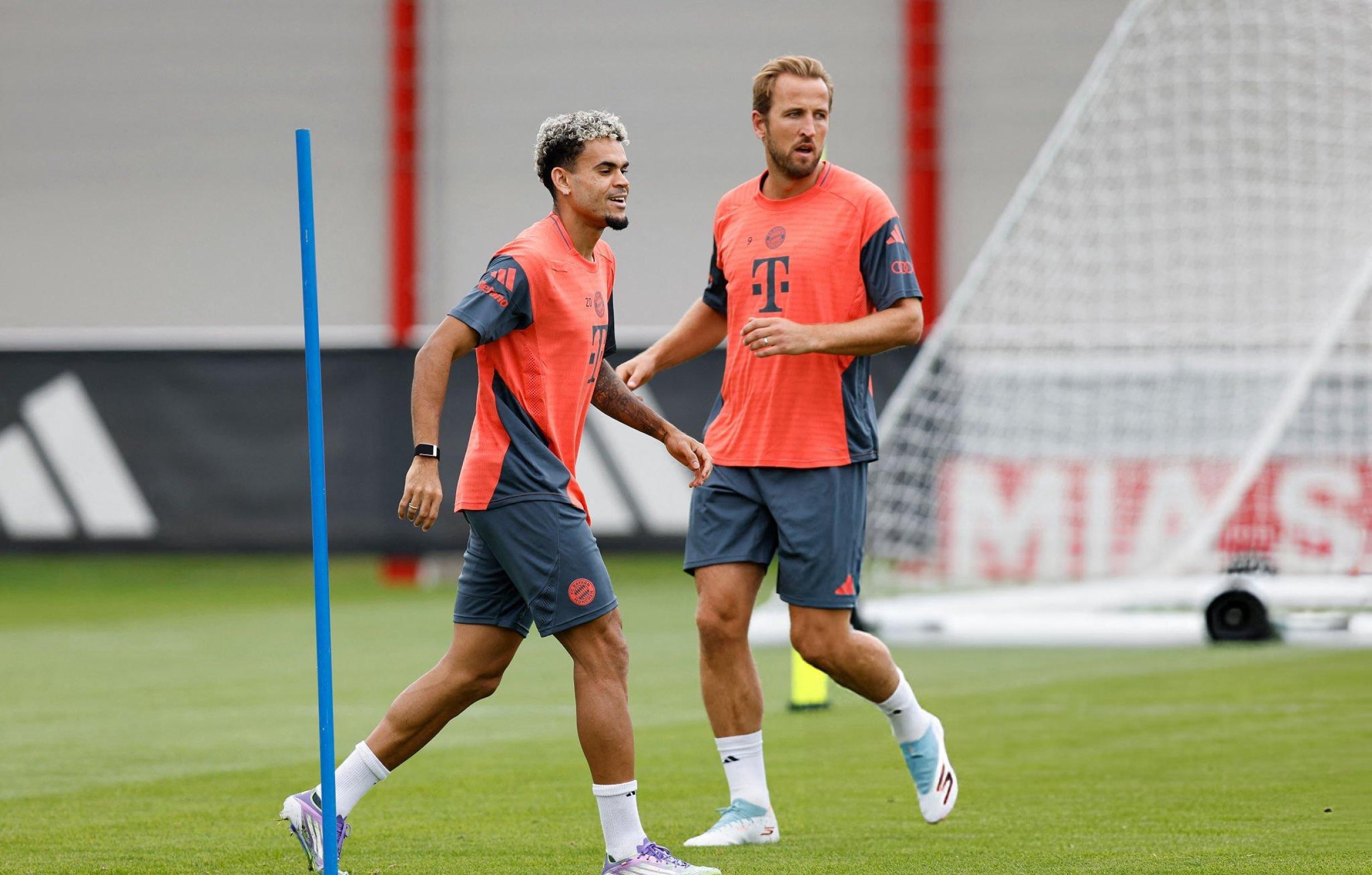 “Se le ve muy bien”: Harry Kane sobre el debut de Luis Díaz con Bayern Múnich