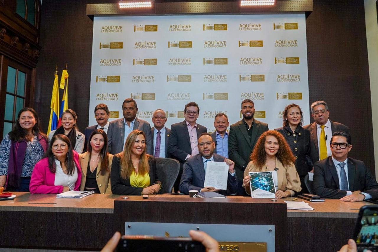 Los detalles del proyecto de ley con el que el Gobierno quiere regular la IA en Colombia