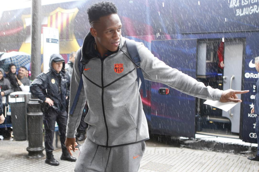 Yerry Mina se montó a última hora a la convocatoria del FC Barcelona