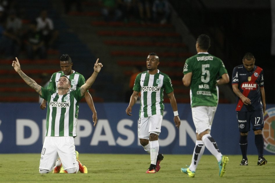 Nacional cumple con el trámite, vence a Municipal y clasifica en la Sudamericana