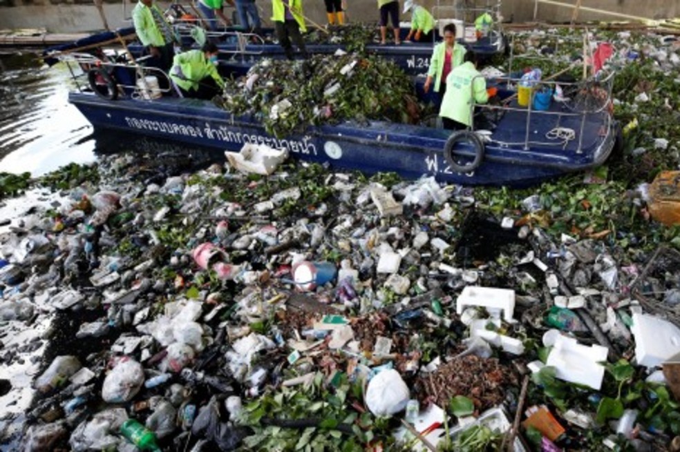 Coronavirus deja una avalancha de plásticos y tapabocas en Tailandia