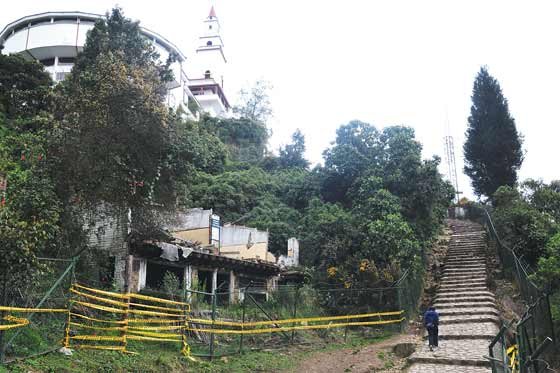 Sendero peatonal de Monserrate sigue cerrado