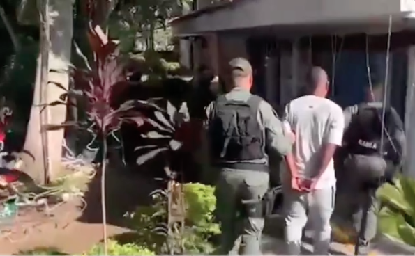 Hermano de una influencer de Cali la habría extorsionado con contenido íntimo