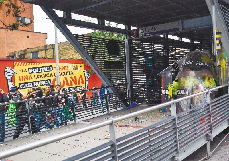 Un mes después, operan de nuevo las estaciones de Transmilenio averiadas en el Paro Nacional