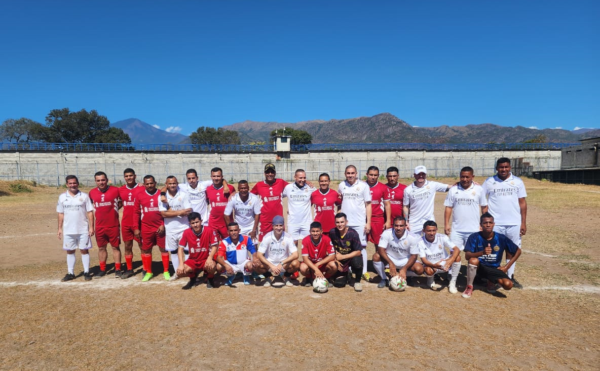 El inédito partido de fútbol por la paz total en la cárcel Tramacúa de Valledupar