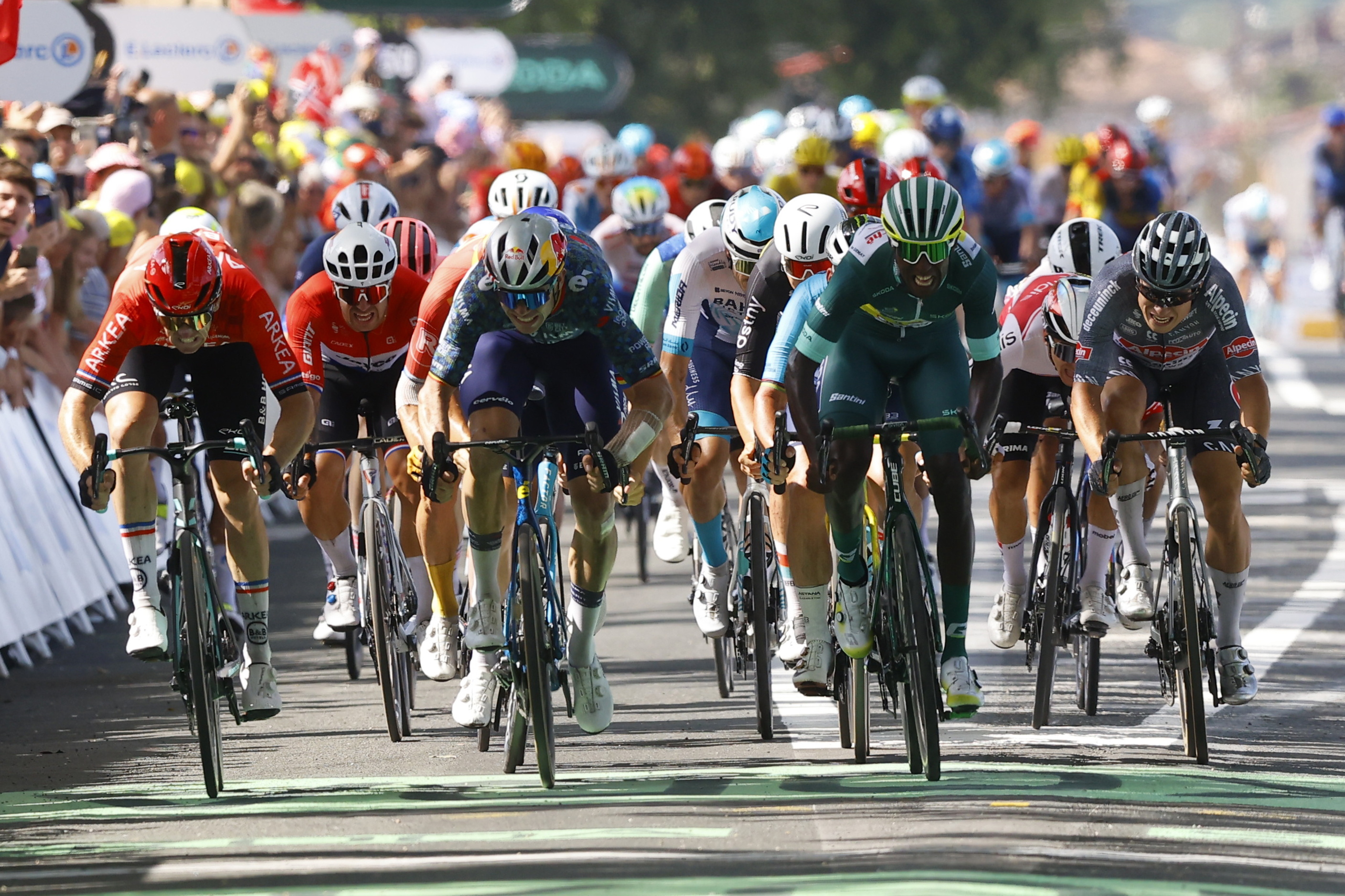 Tercera victoria de Biniam Girmay en el Tour de Francia, Pogacar sigue de amarillo