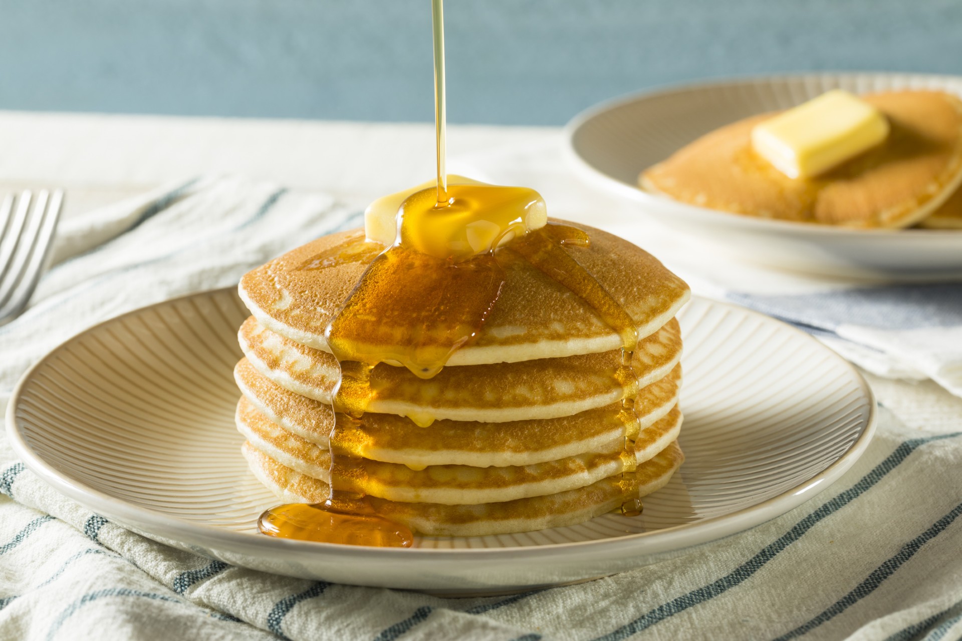 Receta: ingredientes para preparar “pancakes” de mantequilla y miel