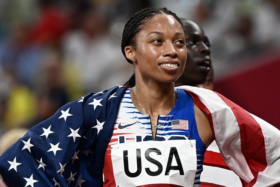 Allyson Felix, la corredora más laureada de la historia, dice adiós