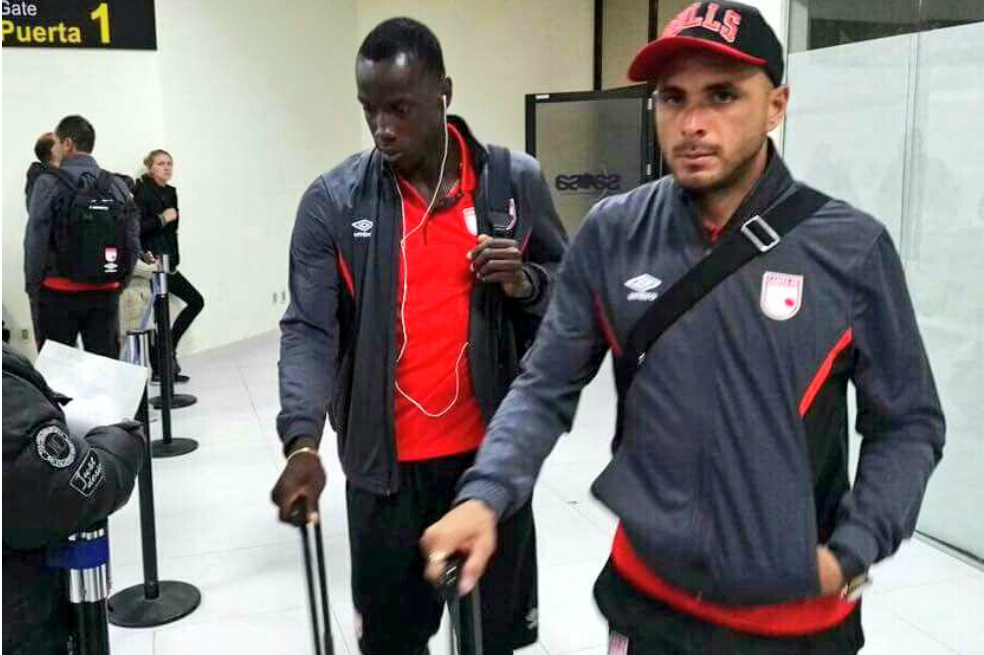 El cuadro cardenal ya se encuentra en Bolivia preparando el encuentro. / @ClubStrongest
