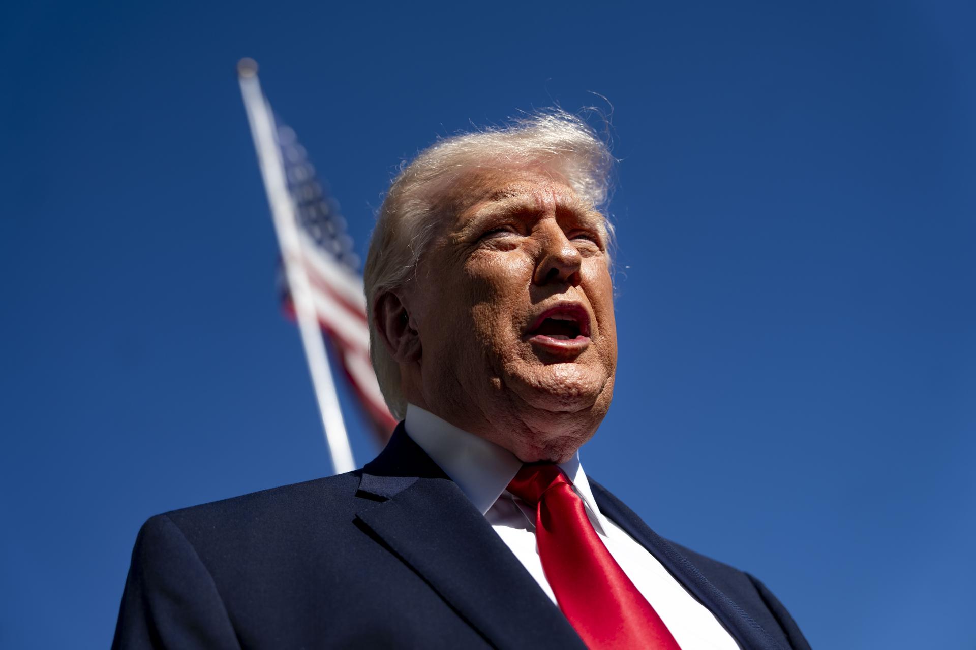 Trump advierte a China con aranceles del 50 % por posible apoyo militar a Irán