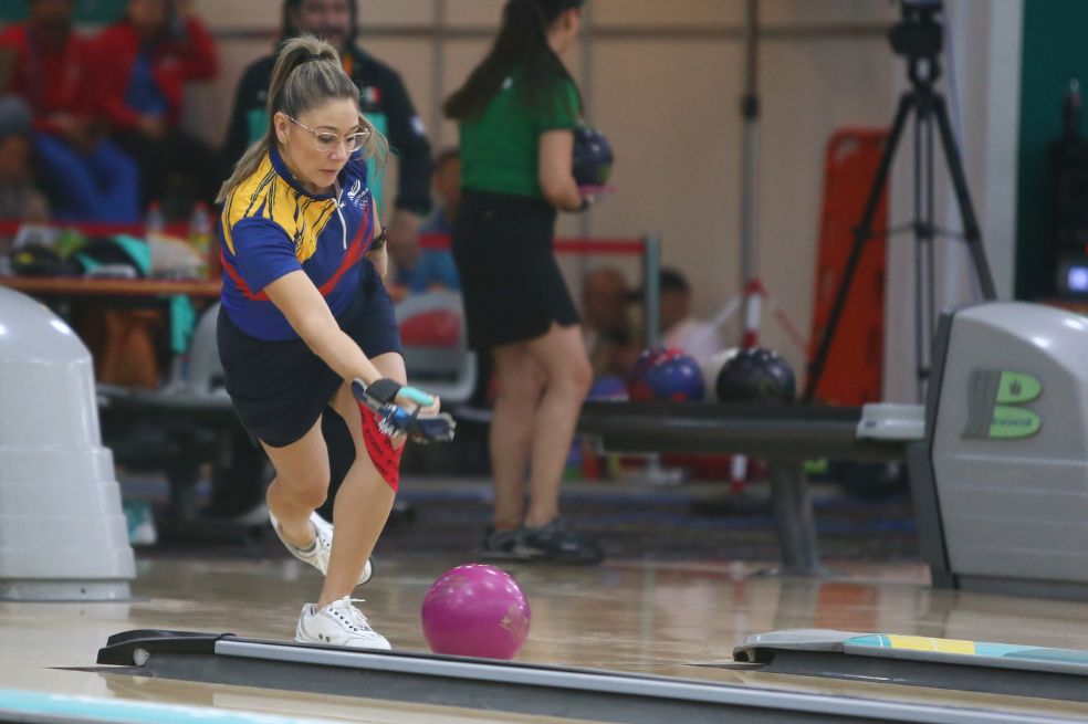 Colombia, oro y plata en bolos: Clara Guerrero le ganó la final a Juliana Franco