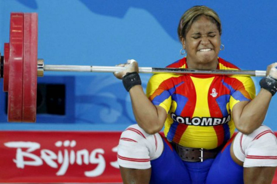 De nuevo en pesas, novena medalla de oro para Colombia