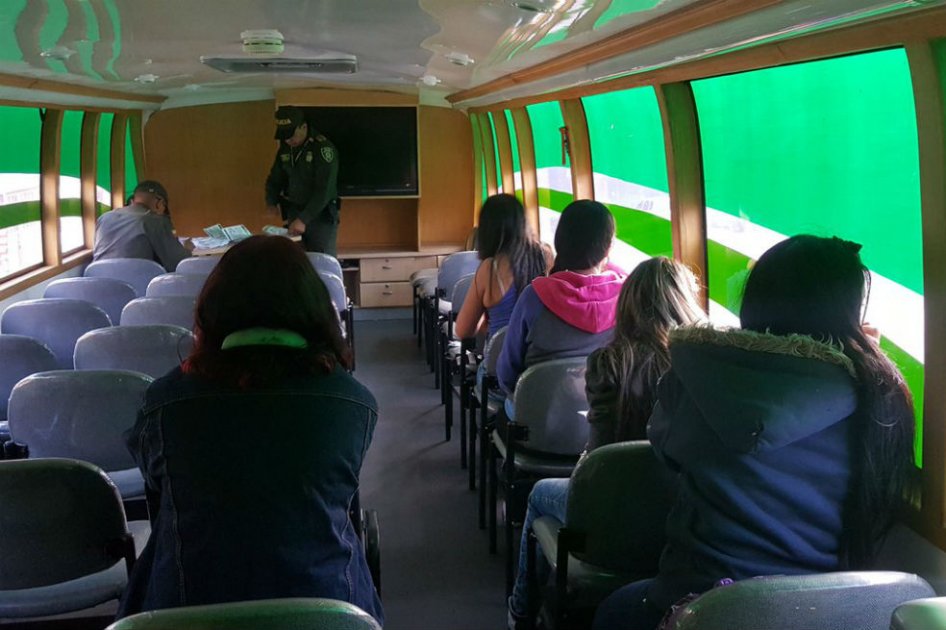 En primer día con nuevo Código de Policia sancionaron a 40 colados en Transmilenio
