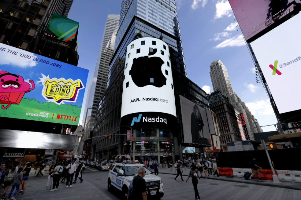 Apple, la primera empresa en EE.UU. que vale un billón de dólares