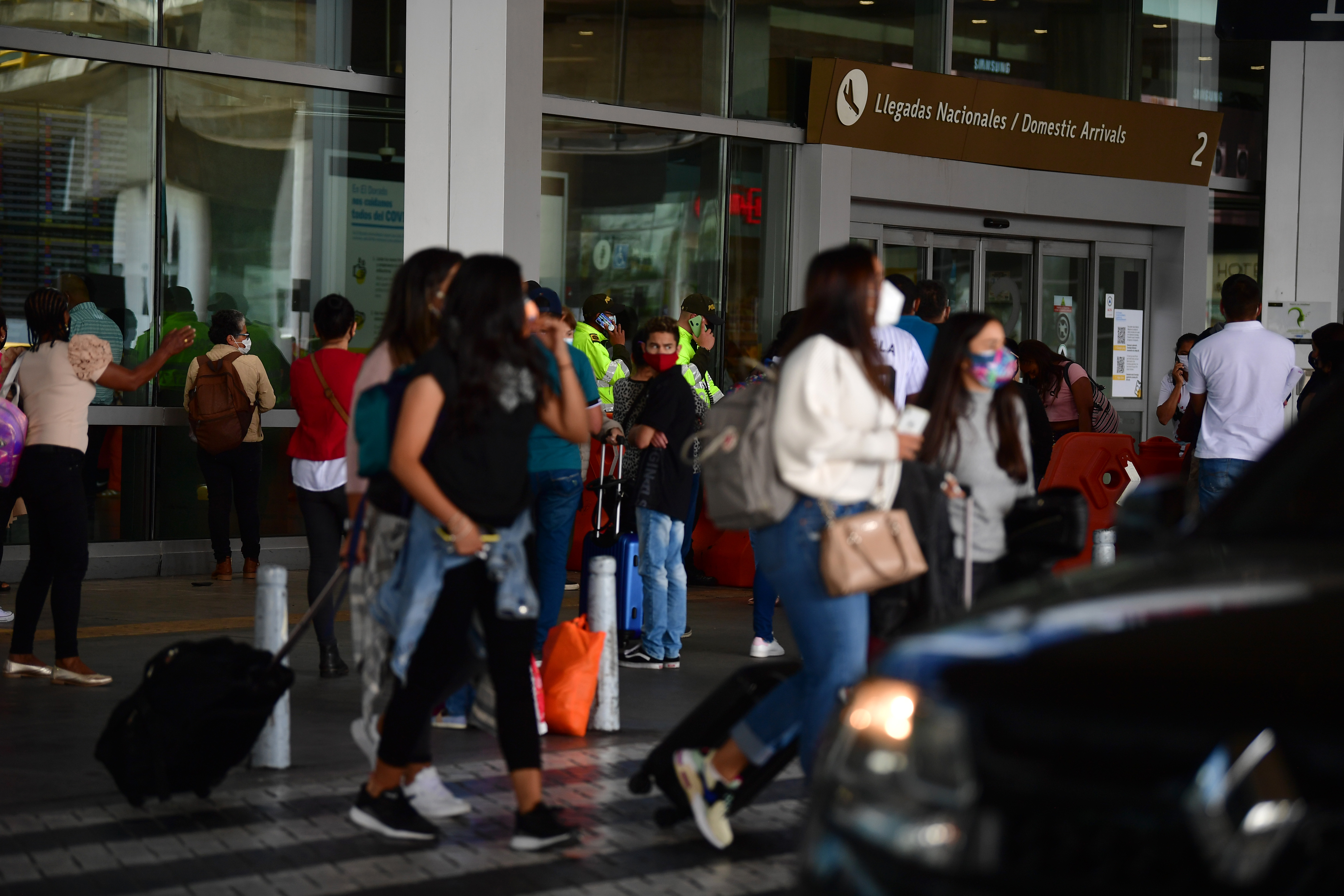 Advierten sobre contratiempos en horarios de las llegadas a El Dorado este sábado