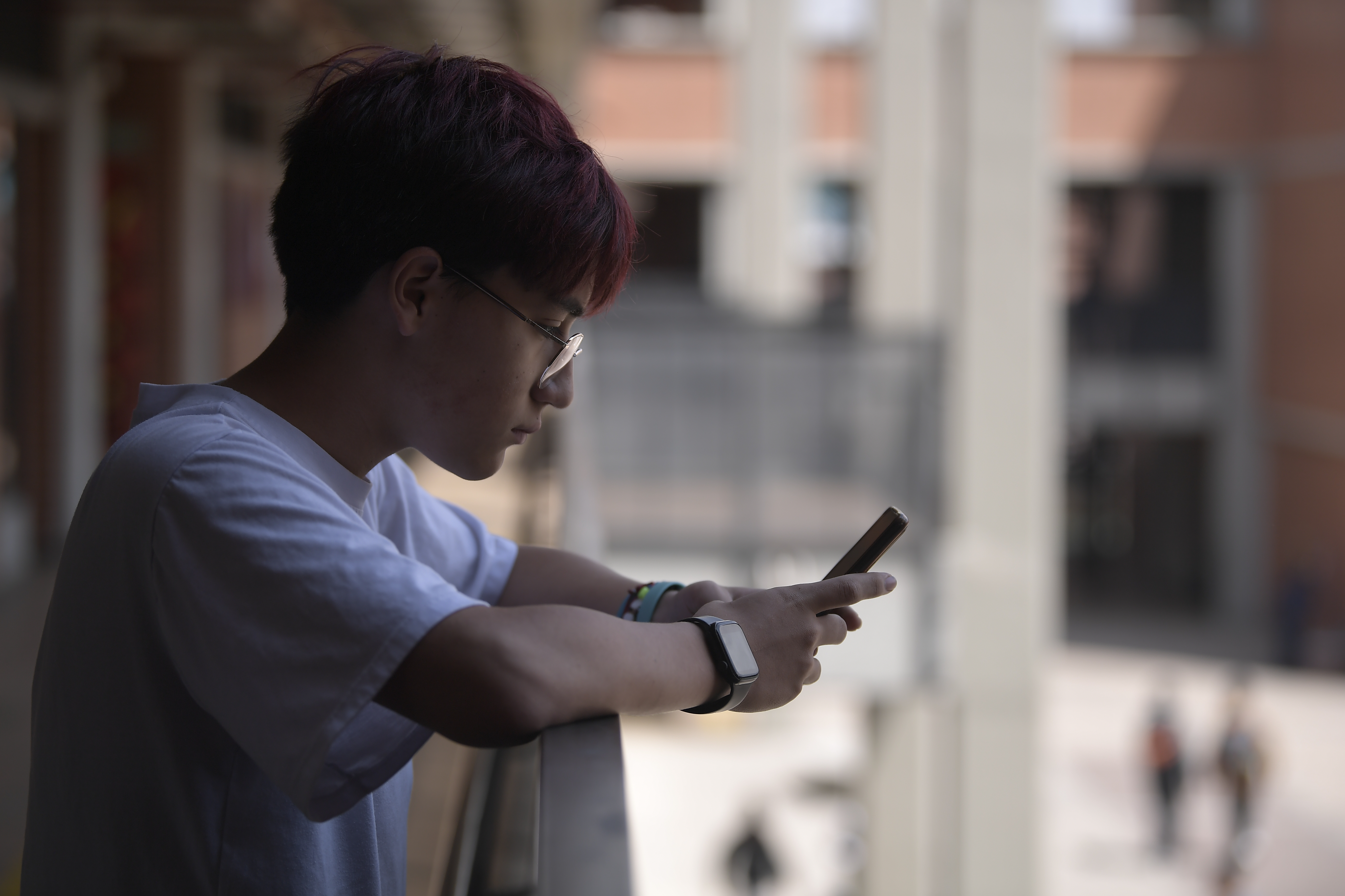Aprueban ley que promueve entornos digitales seguros para niños, niñas y adolescentes