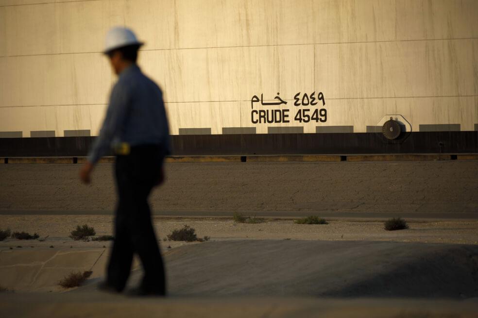 Emiratos Árabes Unidos se une al club del aumento en producción de petróleo