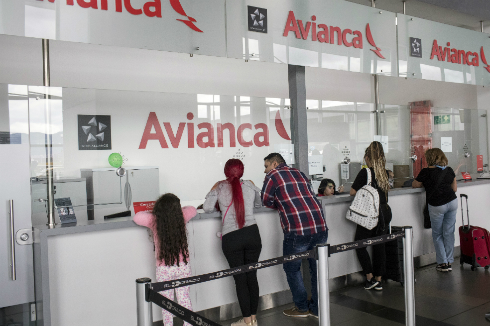 Avianca adopta medidas para aliviar molestias de pasajeros