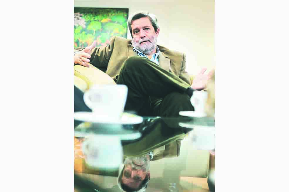 Luis G. Muñoz cree que la Misión Rural es  más profunda que la Cafetera.  /Archivo 