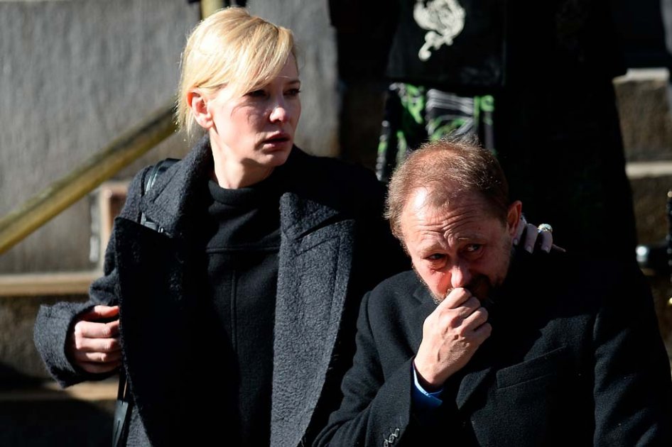Cate Blanchett y el guionista Andrew Upton. / AFP