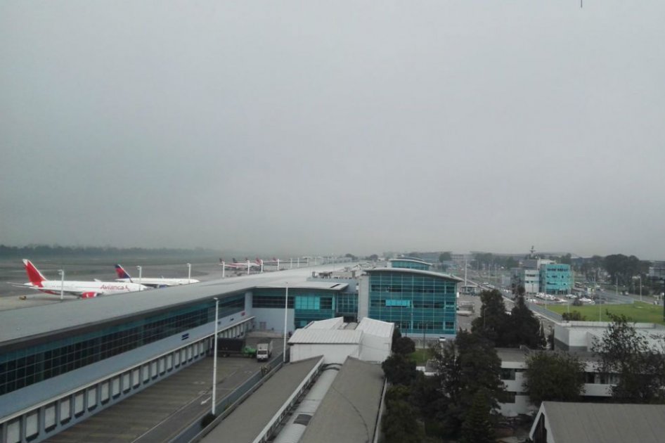 El Dorado reanuda operaciones tras cierre por neblina
