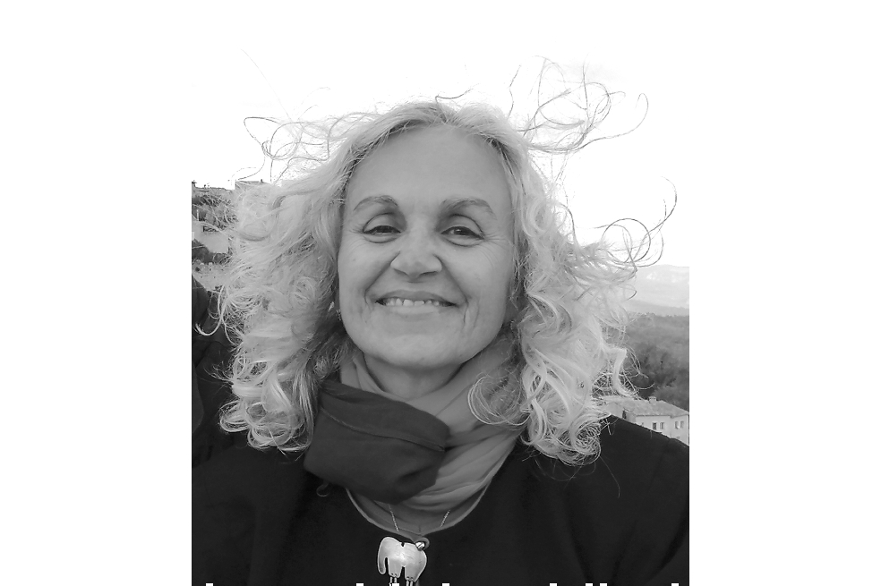 Berta Lucía Estrada, poeta y crítica literaria y de arte, es una de las autoras de "El Museo del Visionario".
