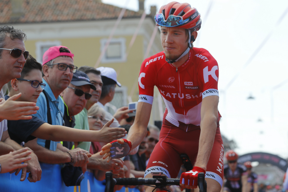 La impresionante caída de Zakarin, que lo dejó por fuera del Giro de Italia 2016
