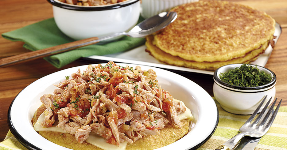 Receta del día: Arepa de chócolo con cadera de cerdo y queso