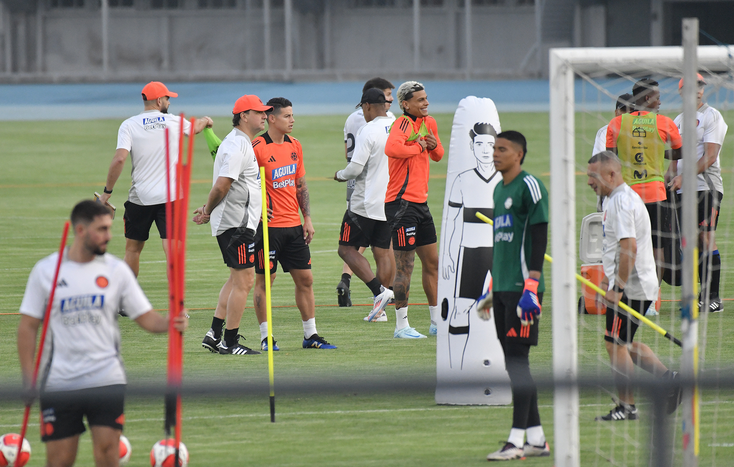 Colombia se prepara en Cochabamba para subir a El Alto, en Bolivia 