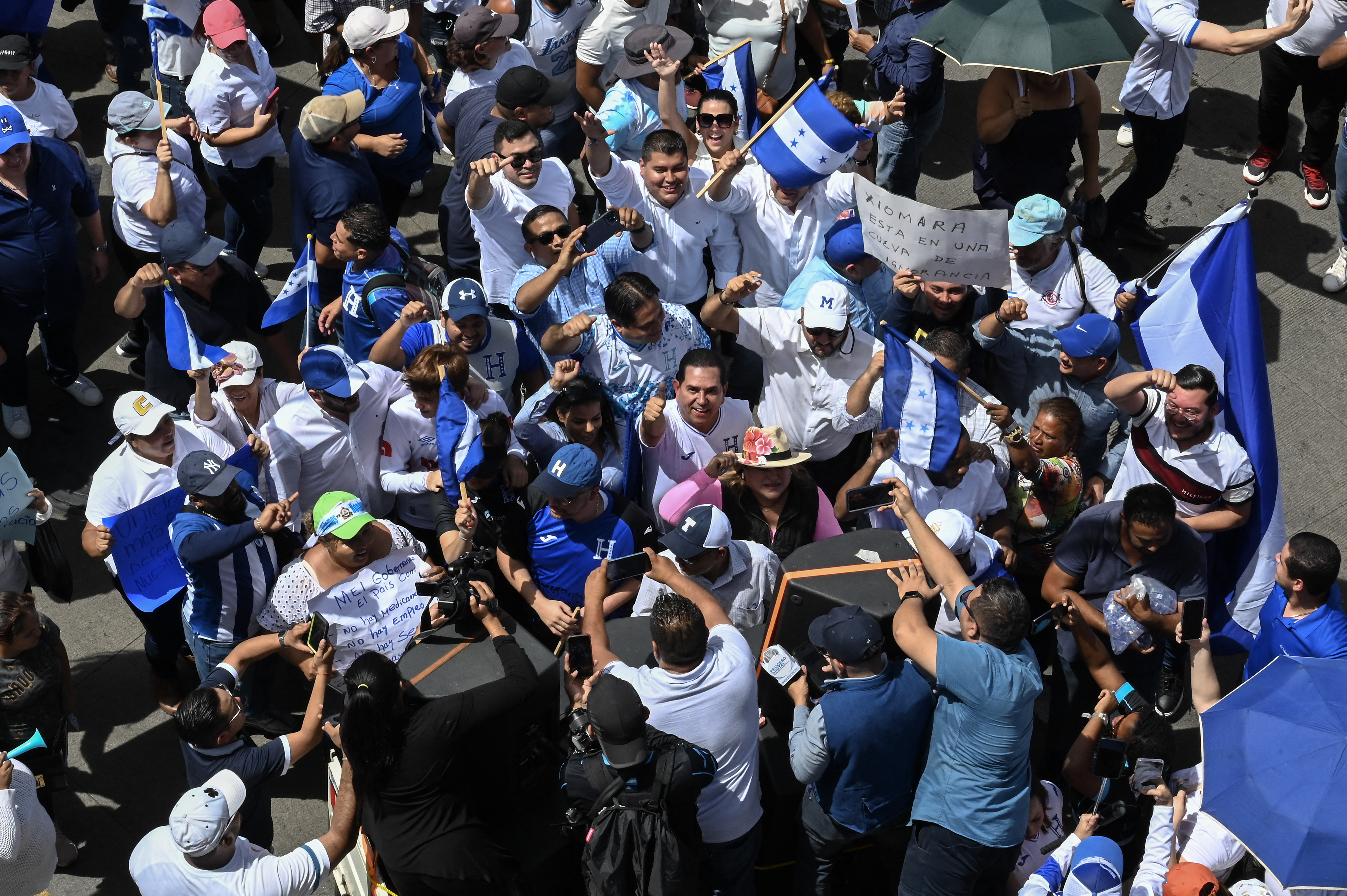 Multitudinarias protestas en Honduras contra el gobierno de Xiomara Castro