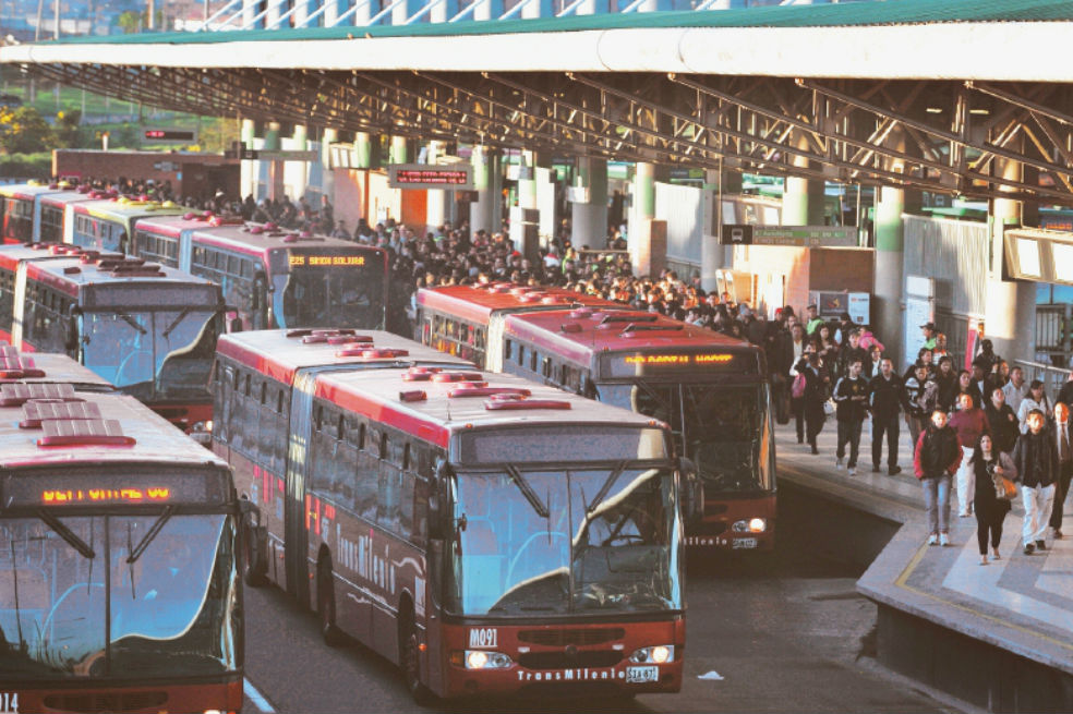 Nuevo estudio confirma peligros de autocontaminación en Transmilenio