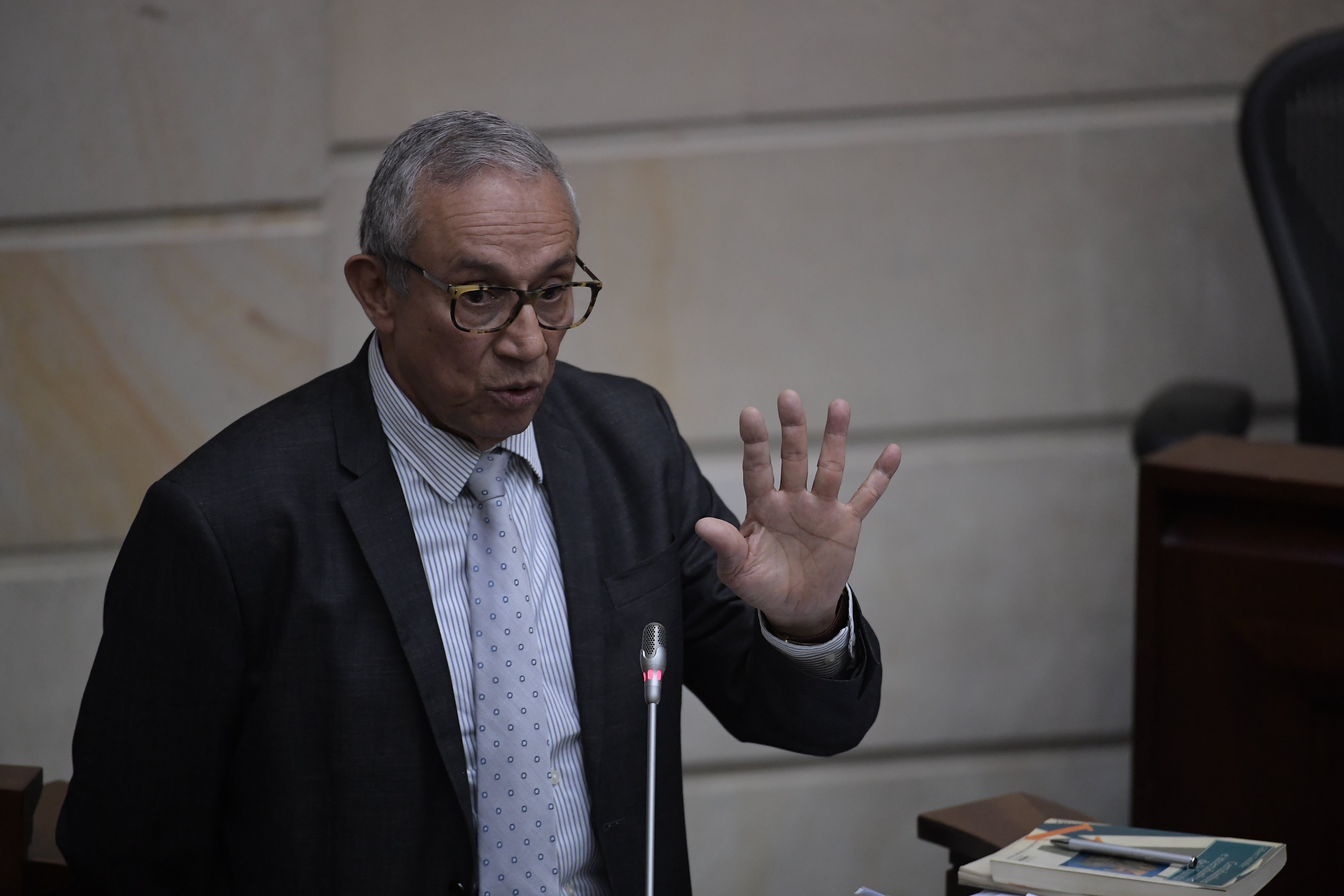 Darío Acevedo deja al Centro Nacional de Memoria sin directivos ni asesores