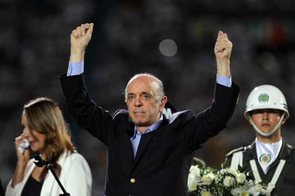 José Serra, canciller de Brasil, durante el homenaje a las víctimas del accidente aéreo que sufrió el equipo Chapecoense. / EFE