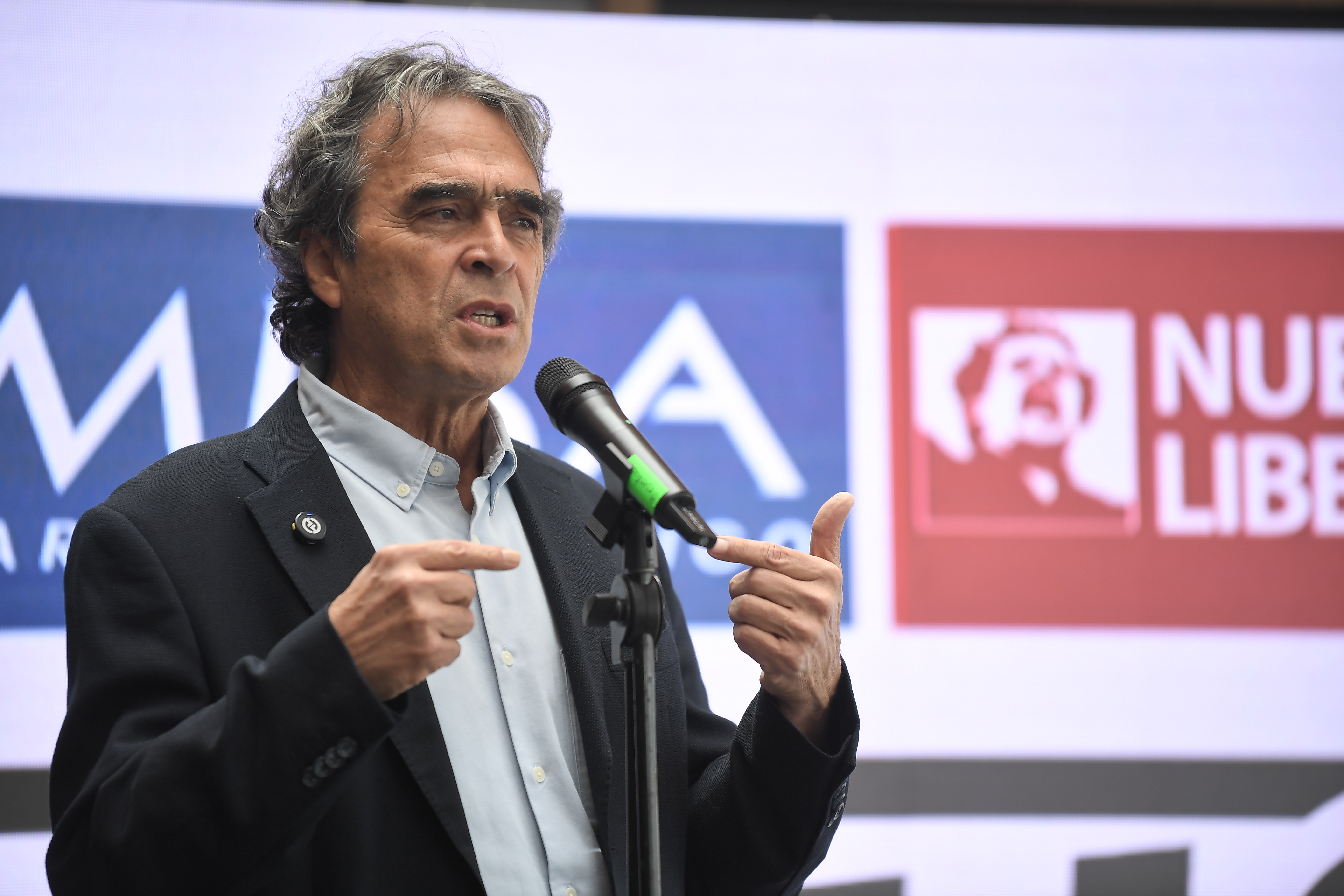 Durante la presentación de la Coalición Ahora Colombia, integrada por los partidos Mira, Nuevo Liberalismo y Dignidad y Compromiso de cara a las elecciones al Congreso de 2026.