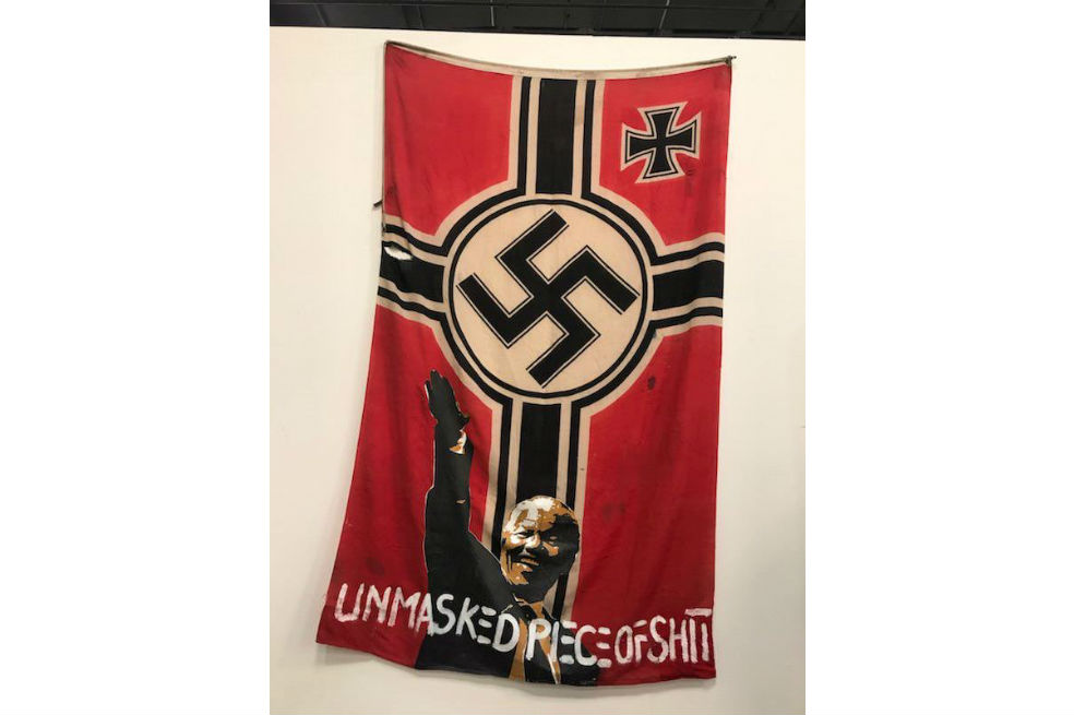 Polémica en Sudáfrica por un retrato de Mandela haciendo el saludo nazi