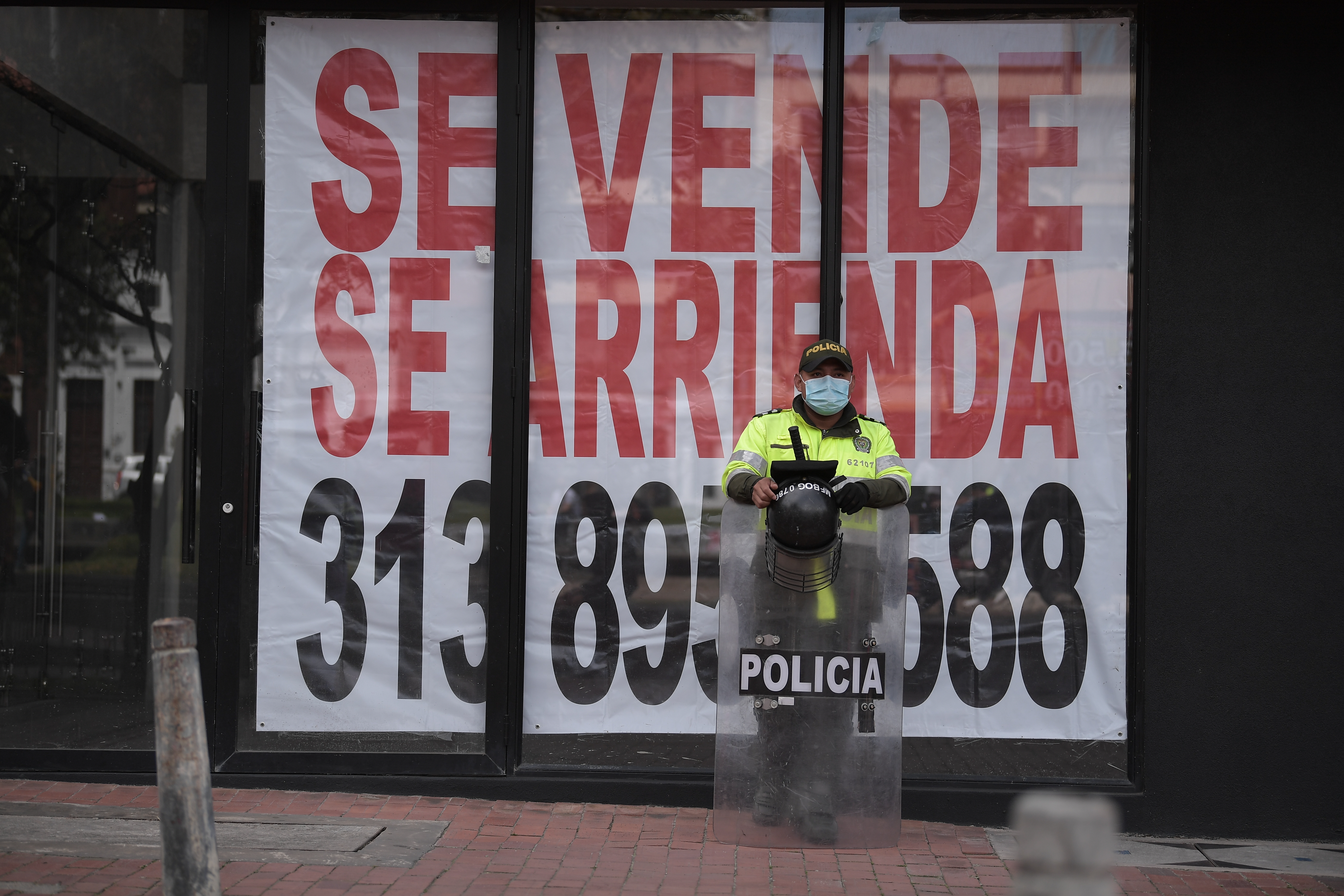 Manifestaciones de comerciantes, por las medidas adoptadas por el gobierno para combatir la pandemia por Covid-19