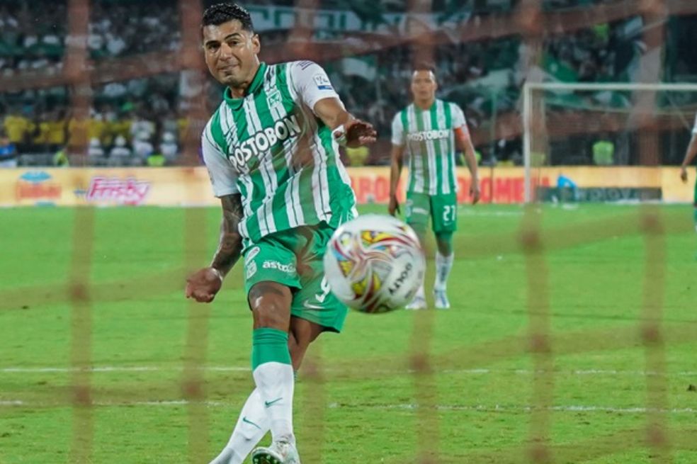 Noche de goles en el clásico paisa: victoria de Medellín 4-3 frente a Nacional