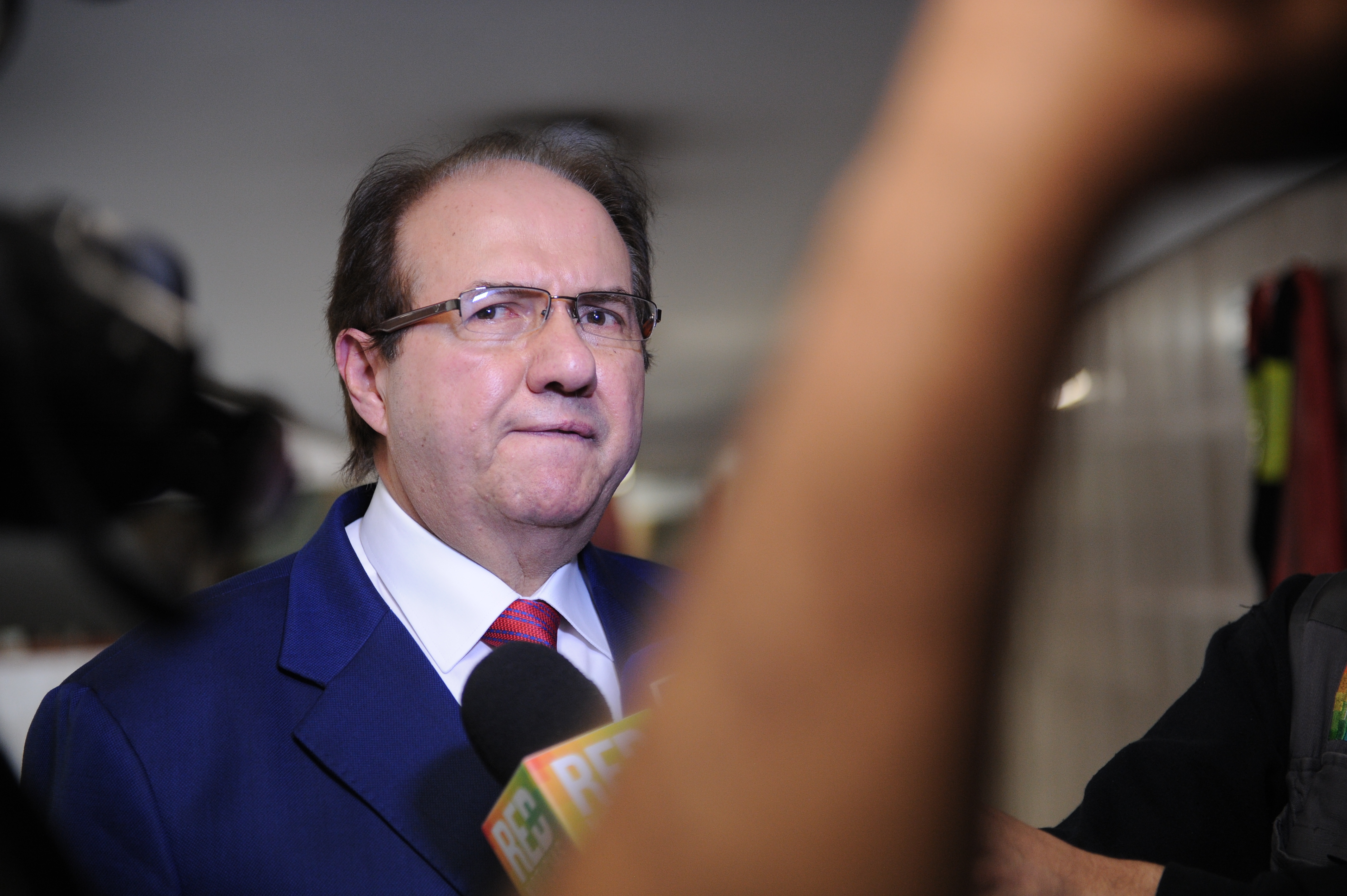 Corte Suprema condena a  exmagistrado José Leonidas Bustos a 10 años por cartel de la toga
