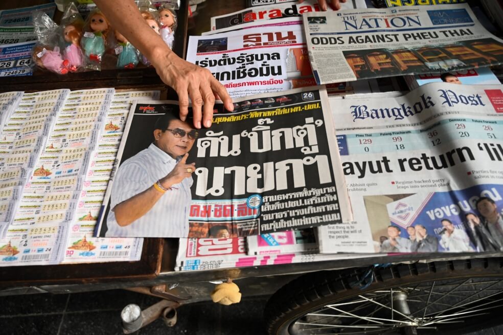 Tailandia se mantiene en suspenso por conocer resultados de elecciones legislativas