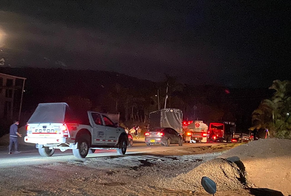 Indígenas Misak bloquean vía Panamericana en el Cauca